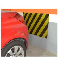 Producto Protector parking amarillo y negro espuma autoadhesiva